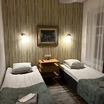 Carl Schmidt Guest house *