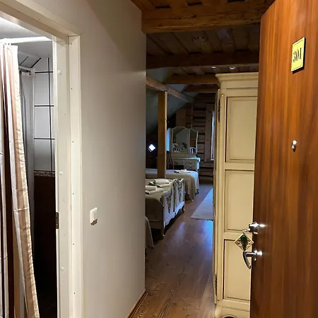 Gasthuis Carl Schmidt Poltsamaa