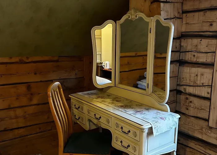 Carl Schmidt Guest house